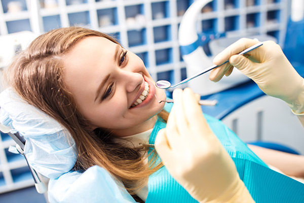 Noboa Dentistry | Occlusal Adjustment, Veneers and Bonding